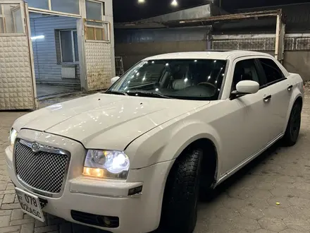 Chrysler 300C 2005 года за 3 500 000 тг. в Алматы