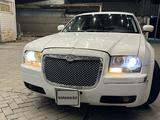 Chrysler 300C 2005 года за 4 000 000 тг. в Алматы – фото 5