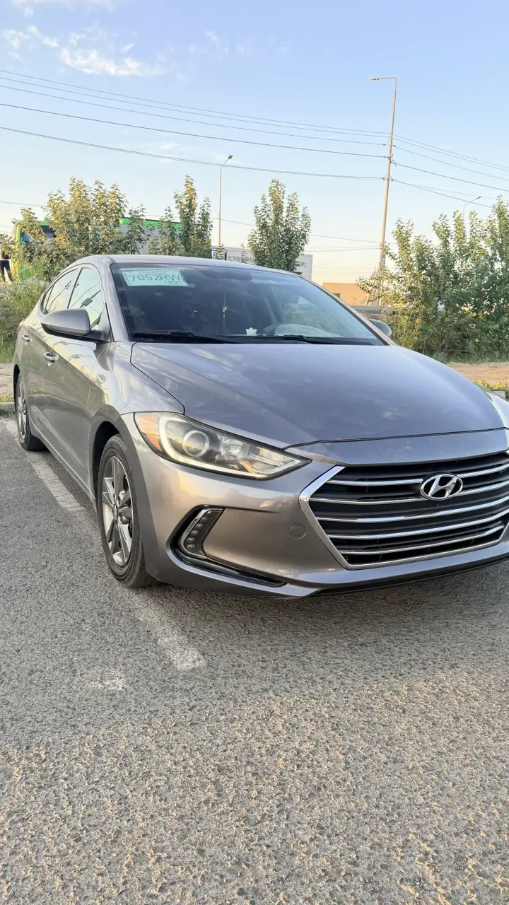 Hyundai Elantra, 2019