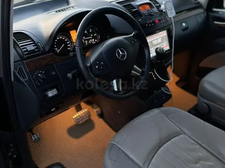 Mercedes-Benz Viano 2013 годаүшін11 900 000 тг. в Атырау – фото 7