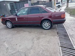 Audi 100
