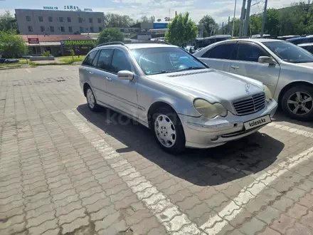 Mercedes-Benz C 200 2003 года за 3 300 000 тг. в Алматы
