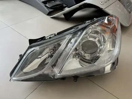Фара передняя W207 Mercedes за 120 000 тг. в Алматы