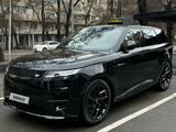 Land Rover Range Rover Sport 2023 года за 82 000 000 тг. в Алматы