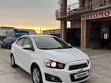 Chevrolet Aveo 2014 года за 2 400 000 тг. в Атырау – фото 3