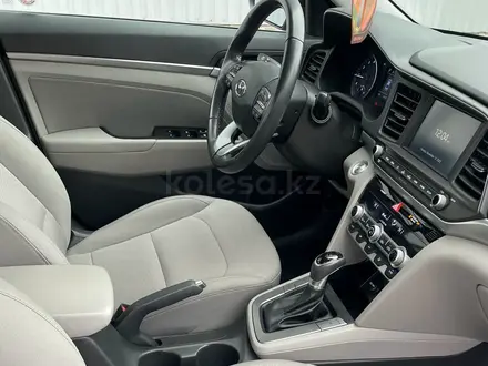 Hyundai Elantra 2019 года за 8 900 000 тг. в Караганда – фото 5