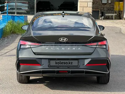 Hyundai Elantra 2024 года за 9 400 000 тг. в Шымкент – фото 3