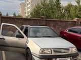 Volkswagen Vento 1995 года за 1 500 000 тг. в Астана – фото 4