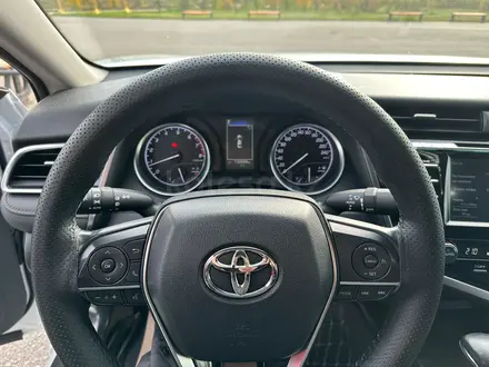 Toyota Camry 2019 года за 12 500 000 тг. в Астана – фото 11
