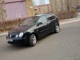 Volkswagen Polo 2003 года за 1 400 000 тг. в Актобе – фото 2