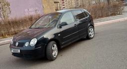 Volkswagen Polo 2003 года за 1 400 000 тг. в Актобе – фото 2