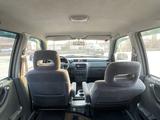 Honda CR-V 2001 годаfor4 600 000 тг. в Шымкент – фото 5