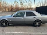 Mercedes-Benz E 300 1993 годаfor1 700 000 тг. в Шымкент – фото 4