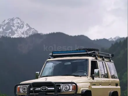 Toyota Land Cruiser 2008 года за 17 990 000 тг. в Алматы – фото 20