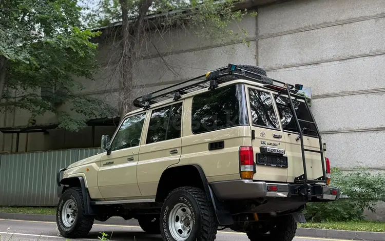 Toyota Land Cruiser 2008 года за 17 990 000 тг. в Алматы