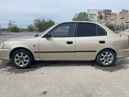 Hyundai Accent 2005 года за 1 350 000 тг. в Актобе – фото 3