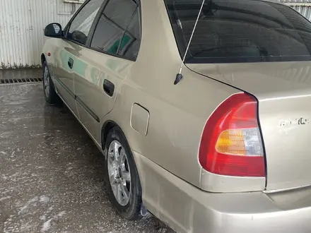 Hyundai Accent 2005 года за 1 350 000 тг. в Актобе – фото 6