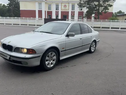 BMW 523 1996 года за 3 200 000 тг. в Караганда