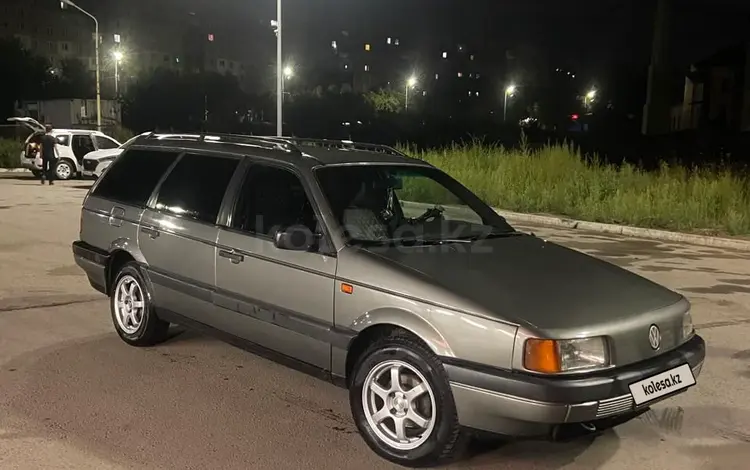 Volkswagen Passat 1993 года за 1 400 000 тг. в Караганда