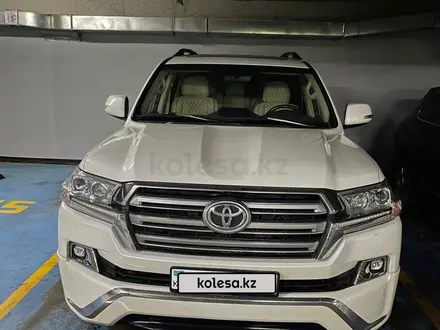 Toyota Land Cruiser 2017 года за 29 500 000 тг. в Астана – фото 5