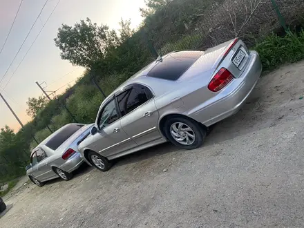 Hyundai Sonata 2002 года за 2 200 000 тг. в Шымкент – фото 8