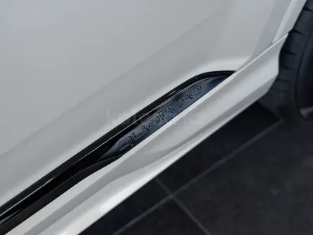 Audi Q7 55 TFSI 2024 года за 53 970 000 тг. в Алматы – фото 18