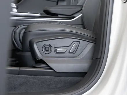 Audi Q7 55 TFSI 2024 года за 53 970 000 тг. в Алматы – фото 40
