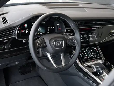 Audi Q7 55 TFSI 2024 года за 53 970 000 тг. в Алматы – фото 28