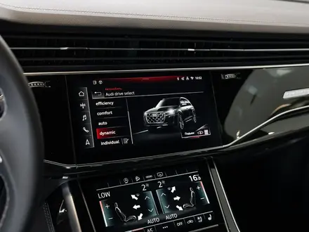 Audi Q7 55 TFSI 2024 года за 53 970 000 тг. в Алматы – фото 47