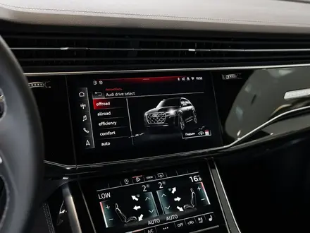 Audi Q7 55 TFSI 2024 года за 53 970 000 тг. в Алматы – фото 49