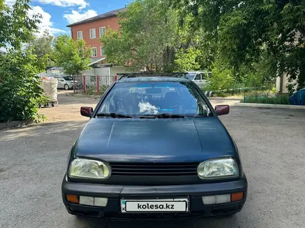 Volkswagen Golf 1995 года за 1 500 000 тг. в Астана – фото 4