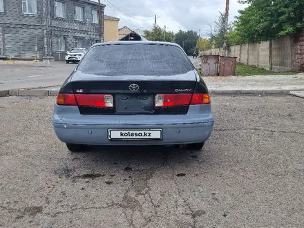 Toyota Camry 2000 года за 3 000 000 тг. в Алматы – фото 5