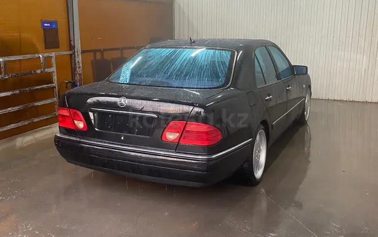 Mercedes-Benz E 280 1999 годаfor5 360 000 тг. в Алматы