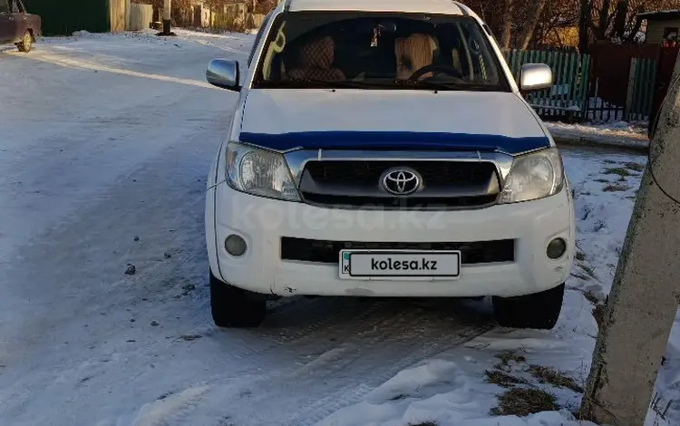 Toyota Hilux 2011 года за 8 500 000 тг. в Усть-Каменогорск