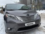 Toyota Sienna 2016 года за 16 980 000 тг. в Астана