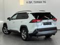 Toyota RAV4 Prestige 2019 года за 12 490 000 тг. в Астана – фото 2