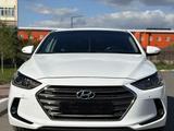 Hyundai Elantra 2017 года за 8 200 000 тг. в Астана
