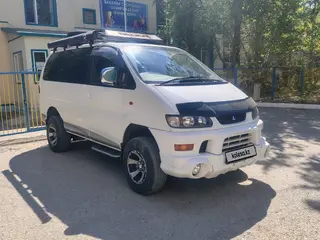 Mitsubishi Delica
