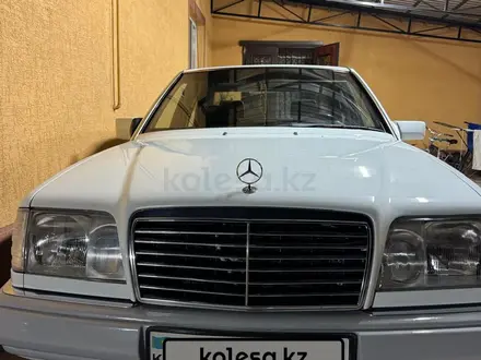 Mercedes-Benz E 280 1993 года за 5 200 000 тг. в Шымкент – фото 2