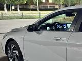 Hyundai Elantra 2024 года за 9 290 000 тг. в Кокшетау – фото 5