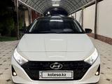 Hyundai i20 2023 годаfor8 300 000 тг. в Шымкент