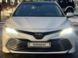 Toyota Camry 2019 года за 14 800 000 тг. в Алматы