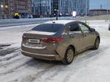 Hyundai Solaris 2022 года за 8 400 000 тг. в Актобе – фото 4