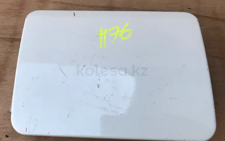 Лючок (крышка) бензобака Митсубиси за 10 000 тг. в Алматы