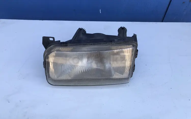 Фара Volkswagen Passat за 15 000 тг. в Караганда