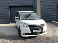 Toyota Noah 2014 года за 11 900 000 тг. в Караганда