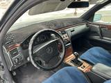 Mercedes-Benz E 200 1998 года за 3 200 000 тг. в Актау – фото 5