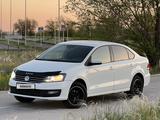 Volkswagen Polo 2015 года за 4 400 000 тг. в Актобе