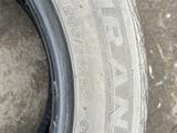 Автошины Bridgestone 205/55/16 за 40 000 тг. в Рудный