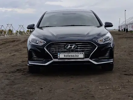 Hyundai Sonata 2017 года за 9 500 000 тг. в Рудный